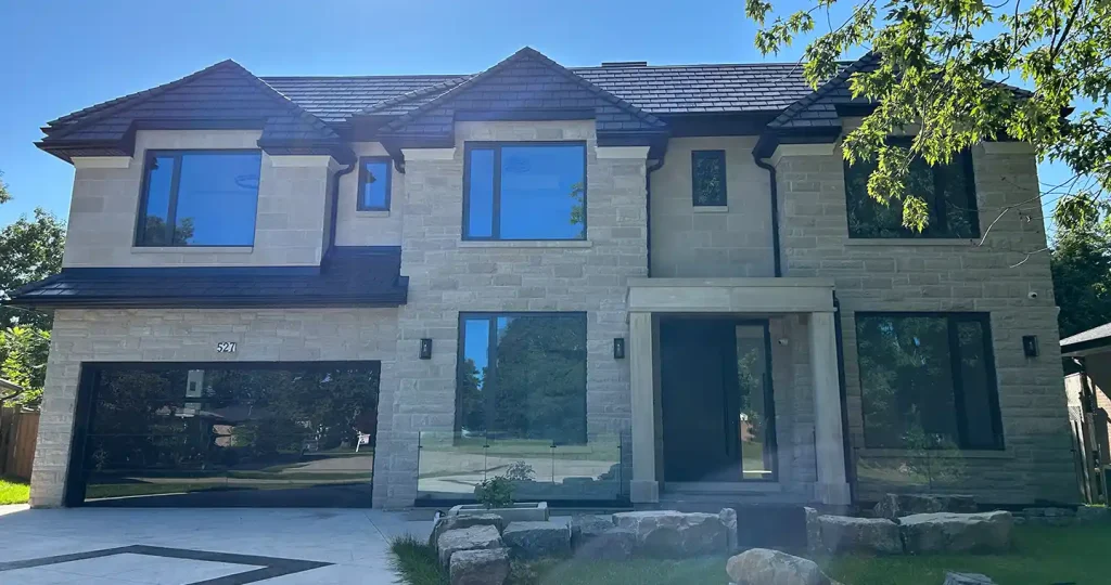 white-shaker-cabinets-for-villa-project-in-oakville-canada